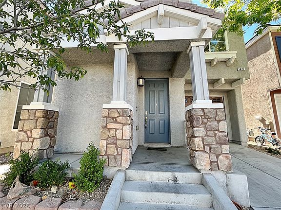 3rd image of 1627 Bamboo Rain Ave