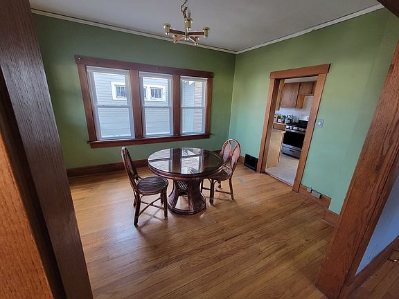 4th image of 4923 Erskine St