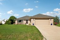 E Greenway Dr-S2110-001.jpg