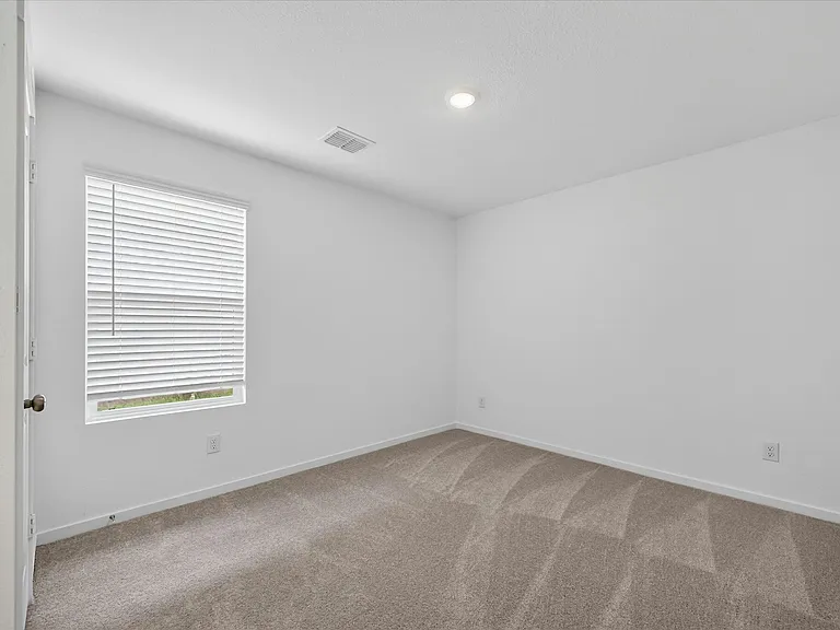 1328 Alfred St — Photo 6
