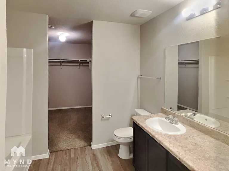 9527 Apple Ridge Ln — Photo 14