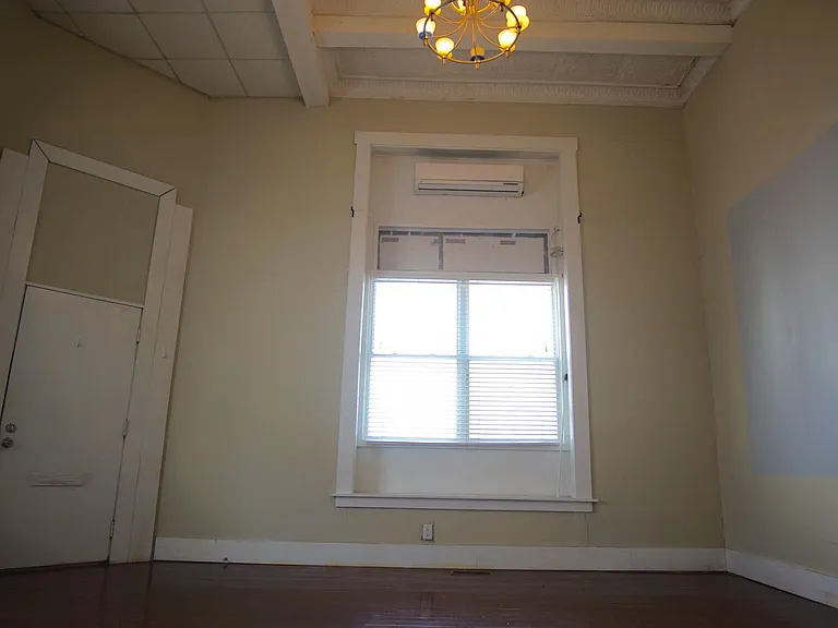 124 Almy St #1A — Photo 11