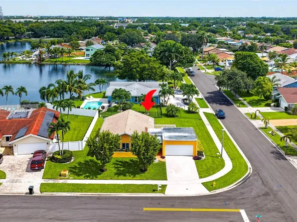 725 NW 49th Ave, Coconut Creek, FL 33063
