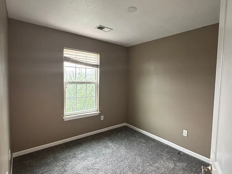 1918 Georgetown Dr — Photo 6