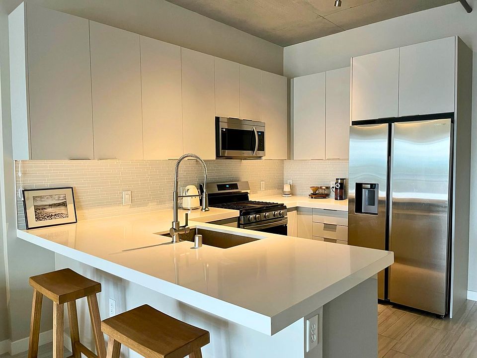 1st image of 353 Bonneville Ave #441