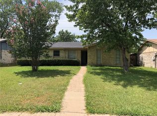 809 Laguna Dr, Garland, TX 75043