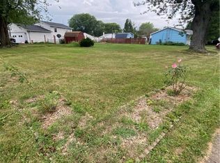 2822 Sunset Ln, Sandusky, OH 44870