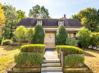 7 Eleven Old Diamond St, Walpole, MA 02081