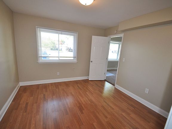 5th image of 5821 W 89th Pl
