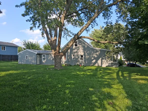 1624 N Poplar Ave, Round Lake Beach, IL 60073