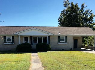 13 E Y Dr, Murray, KY 42071