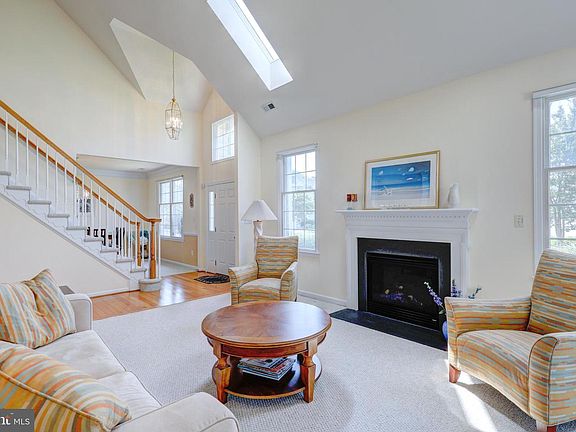 4th image of 17188 S Mill Ln #196
