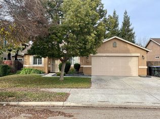 4818 W Elkhorn Ave, Visalia, CA 93277