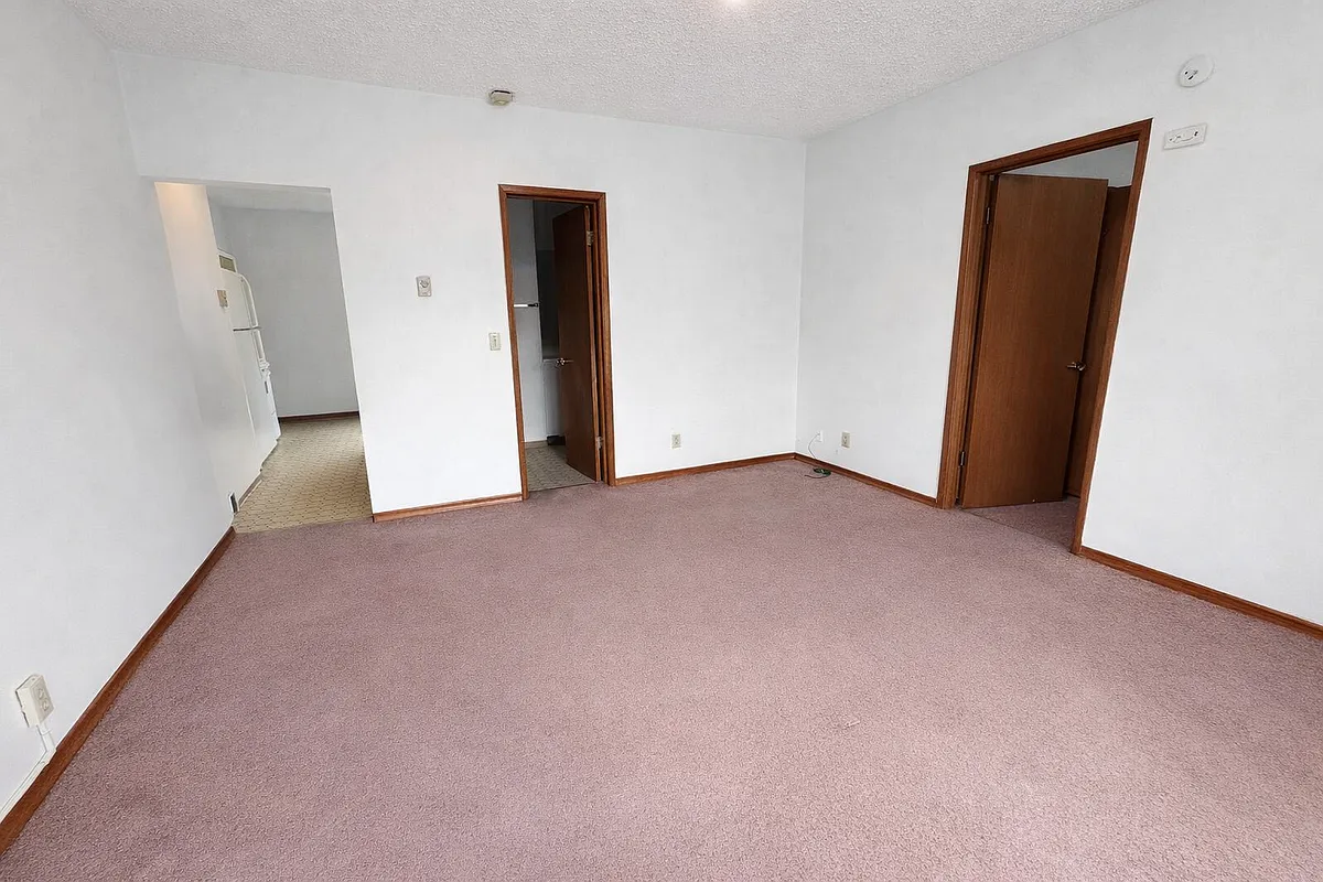 Building Photo - 4416 Linden Ave N #4