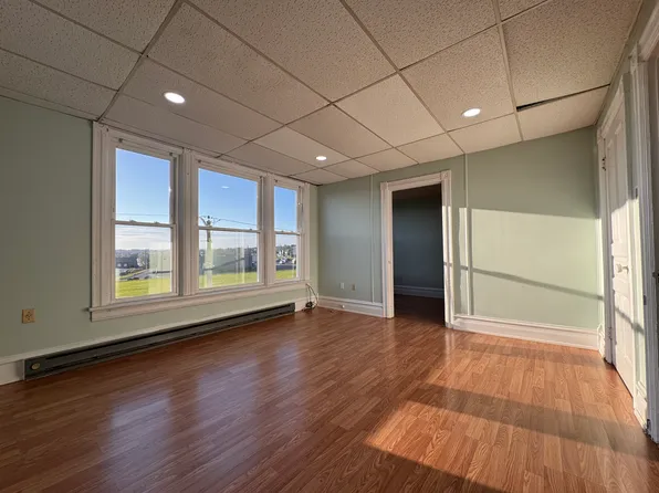 2385 Main St APT 2, Northampton, PA 18067