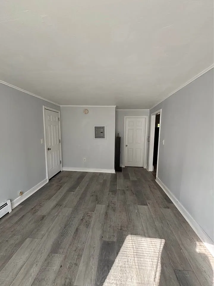2 bed, 900 sqft, $2,100 — Photo 4