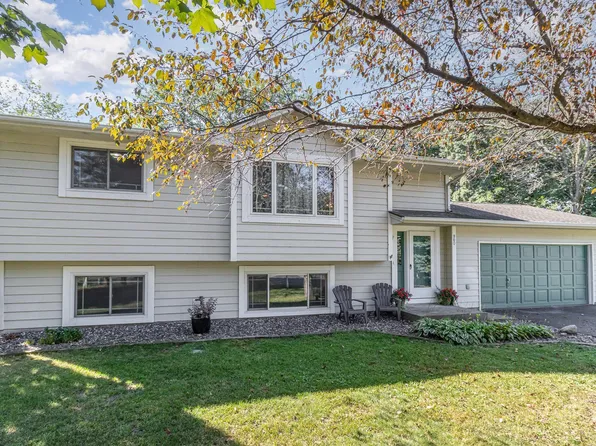 960 117th Ave NW, Coon Rapids, MN 55448