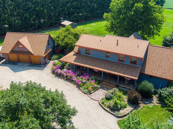 04N350 Pin Oaks Ln, Maple Park, IL 60151