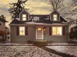 1805 Inverness Ave, Lansing, MI 48915