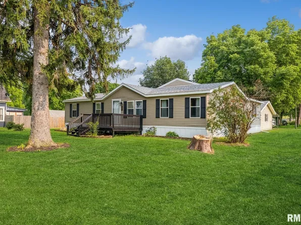 1204 Washington St, Keithsburg, IL 61442