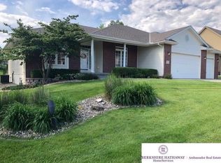 17105 Merion Dr, Omaha, NE 68136