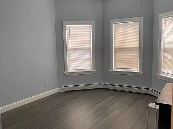 4th image of 107 Arnold St #1