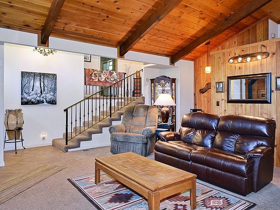 4th image of 1546 Highland Dr