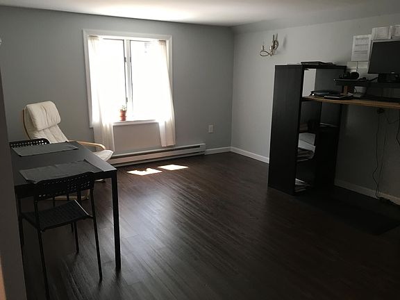 5th image of 1037 River Rd #2