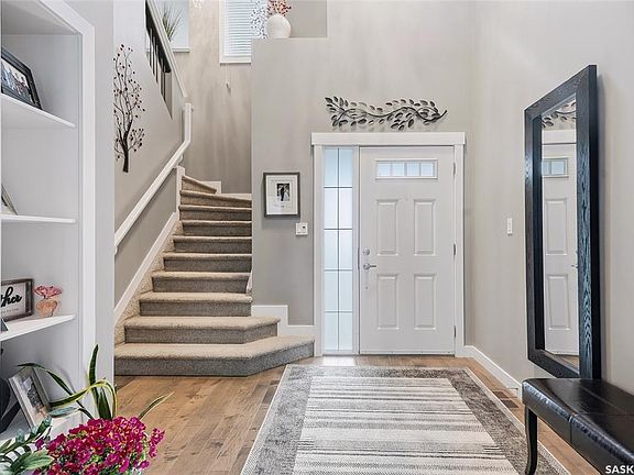 3rd image of 419 Kensington BOULEVARD