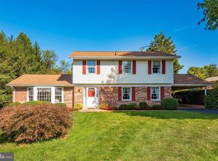 5 Honeysuckle Ct, Damascus, MD 20872