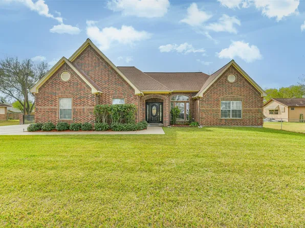 1925 42nd Ave N, Texas City, TX 77590