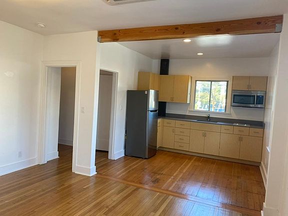 2nd image of 530 California Ave APT 5