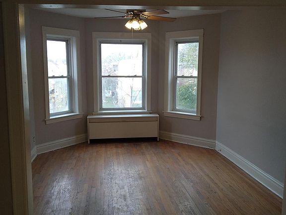 2nd image of 3513 W Evergreen Ave #2