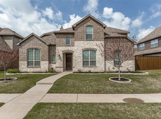 7701 Ridgebluff Ln, Sachse, TX 75048