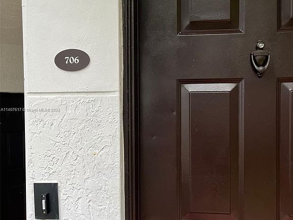 4th image of 741 SW 148th Ave APT 706