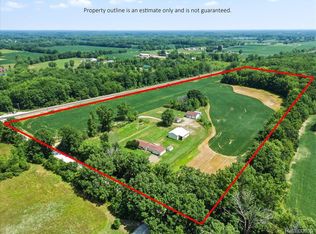 3384 Quain Rd, Emmett, MI 48022