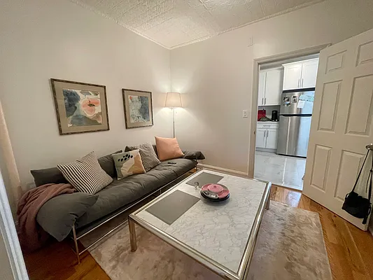 Rented by Compass | media 7