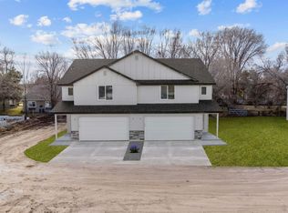 2015&-2017 Hulk Ln, Nampa, ID 83686