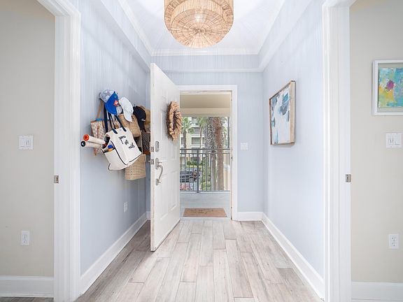 3rd image of 525 N 3rd St #202