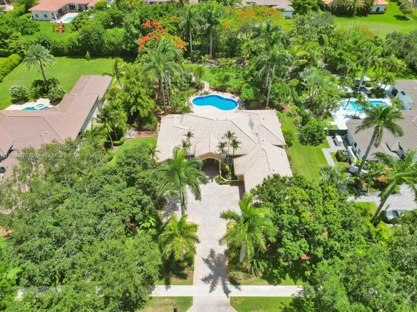 10326 SW 22nd Pl, Davie, FL 33324