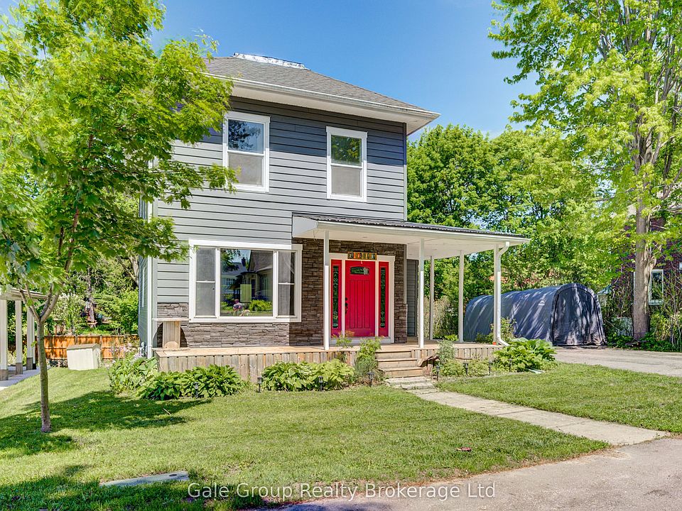 1st image of 213 Albert St
