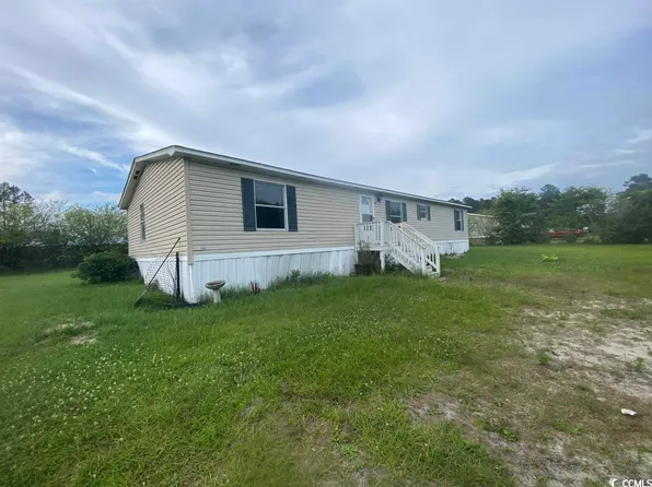 1511 Auburn Dr., Loris, SC 29569