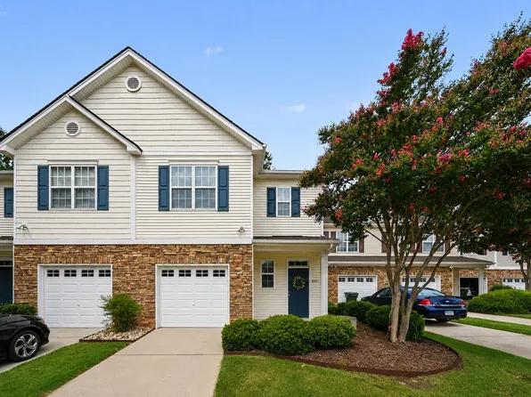 8207 Martello Ln, Raleigh, NC 27613