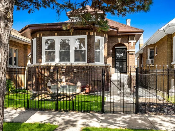 8245 S Justine St, Chicago, IL 60620