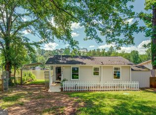 180 Southern Shores Rd, Jackson, GA 30233