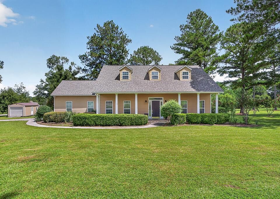 1st image of 421 Drake Dr