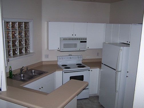 Great Kitchen-all appliances