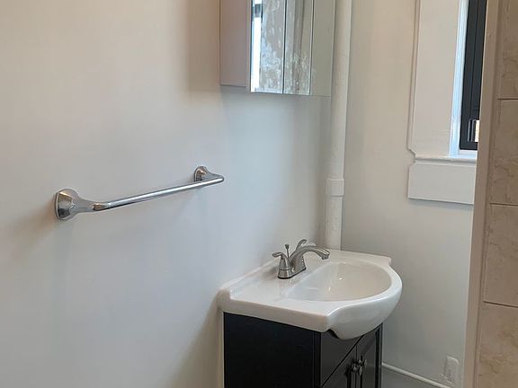 4th image of 3400 Park Ave #3408-22