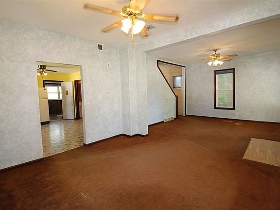 3rd image of 608 10th St