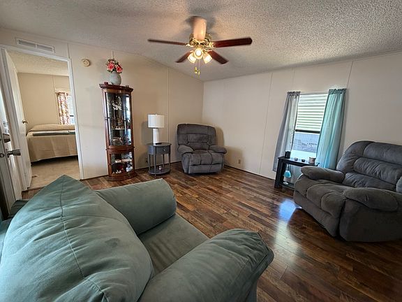 3rd image of 263 Dixie Dr #263